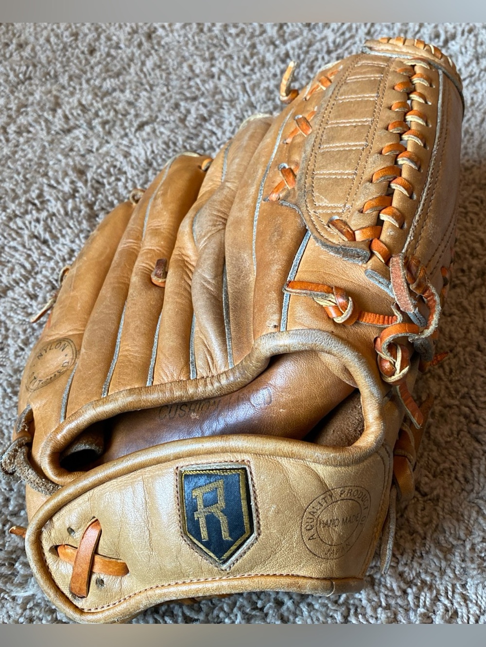 VTG Regent Baseball Glove Model 5900 Cowhide Hi-Flex Made In Japan RHT 10.5”